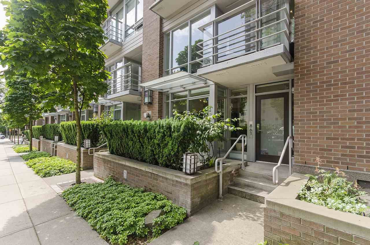 I have sold a property at 861 RICHARDS ST in Vancouver
