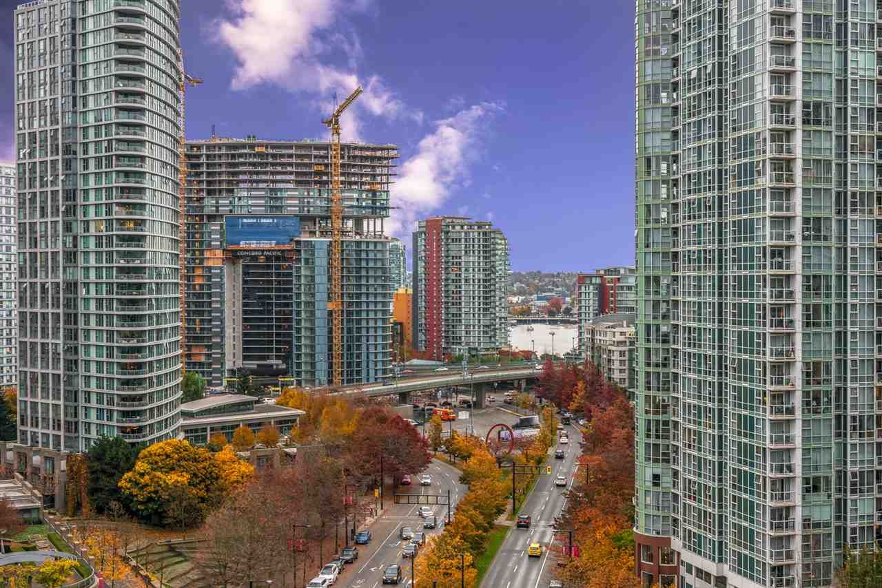 I have sold a property at 1404 238 ALVIN NAROD MEWS in Vancouver
